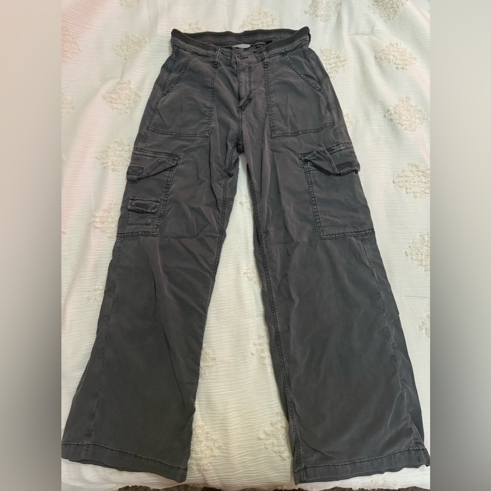 American Eagle Cargos